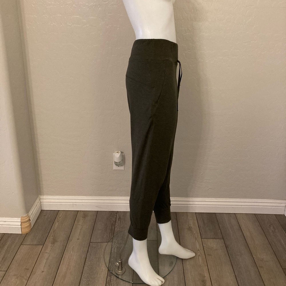 BYLT Basics Essential Jogger Dark Olive Green Small - Picture 8 of 16